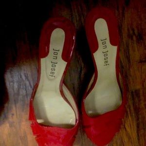 Jon Josef - red patent leather shoes - size 7 1/2. Excellent condition
